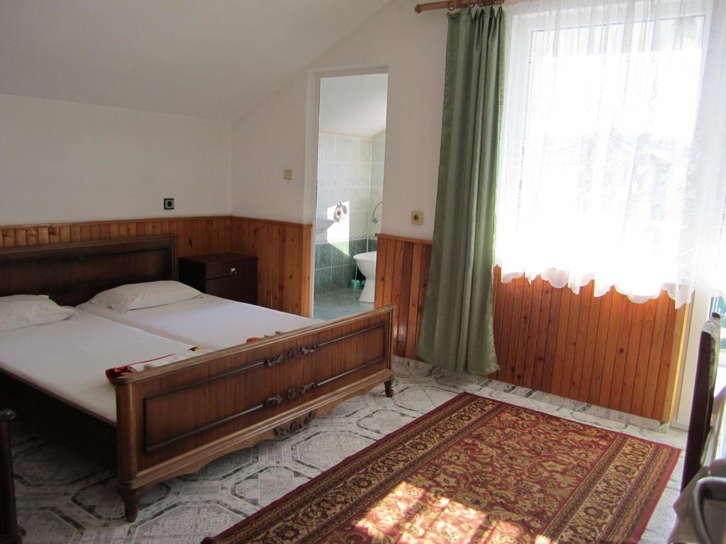 Central Guesthouse Nesebar Esterno foto